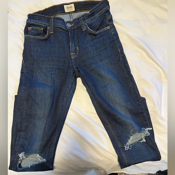 Hudson Jeans size 25 super stretchy with rips on the knees - Picture 1 of 5